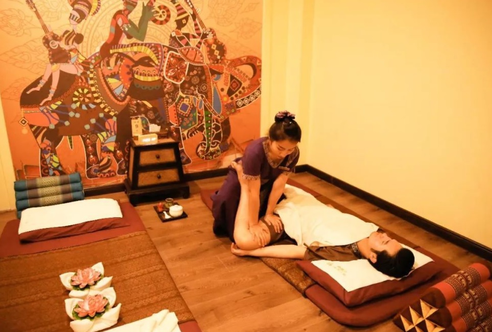 昨晚去了一次鲤城区SPA柔式会所,这家的服务非常前卫